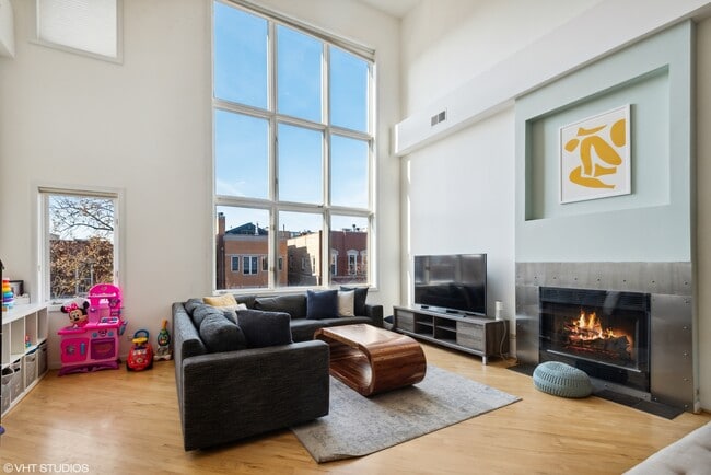 1111 N Paulina St in Chicago, IL - Building Photo - Building Photo