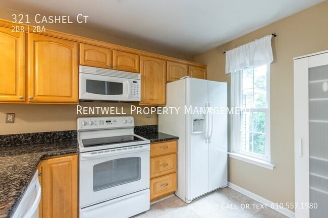 321 Cashel Ct in Aston, PA - Building Photo - Building Photo