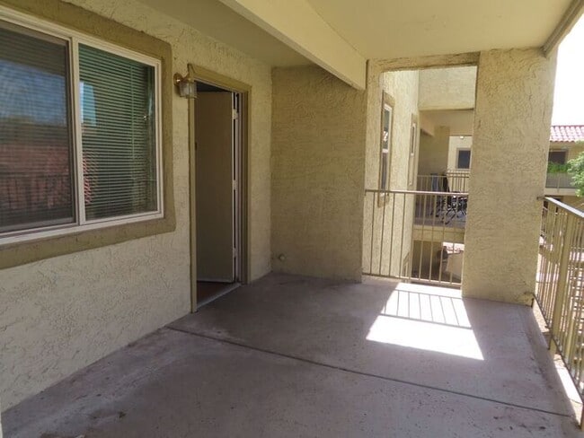 2220 W Dora St in Mesa, AZ - Building Photo - Building Photo