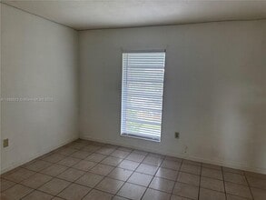1280 W 54th St in Hialeah, FL - Building Photo - Building Photo