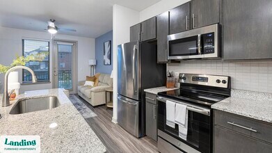 2800 NE Green Oaks Blvd in Grand Prairie, TX - Building Photo - Building Photo