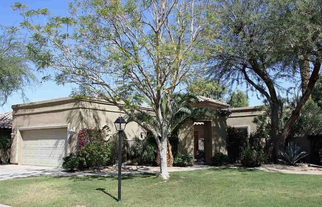 property at 4568 La Quinta Ln