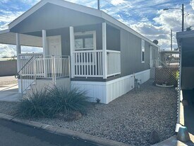 530 S Alma School Rd in Mesa, AZ - Building Photo