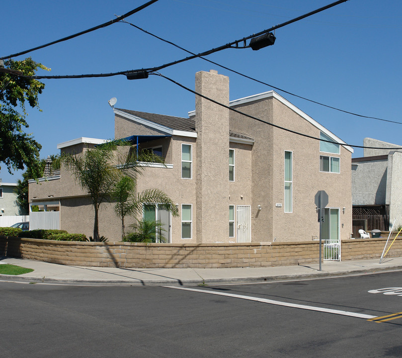 16721 Dolores St in Huntington Beach, CA - Building Photo