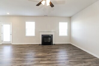 1639 Swallow Tail Dr in Belmont, NC - Building Photo - Building Photo