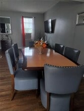 7567 Sugarcreek Dr in Riverdale, GA - Foto de edificio - Building Photo