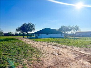 23 Western Rd in Palmview, TX - Building Photo - Building Photo