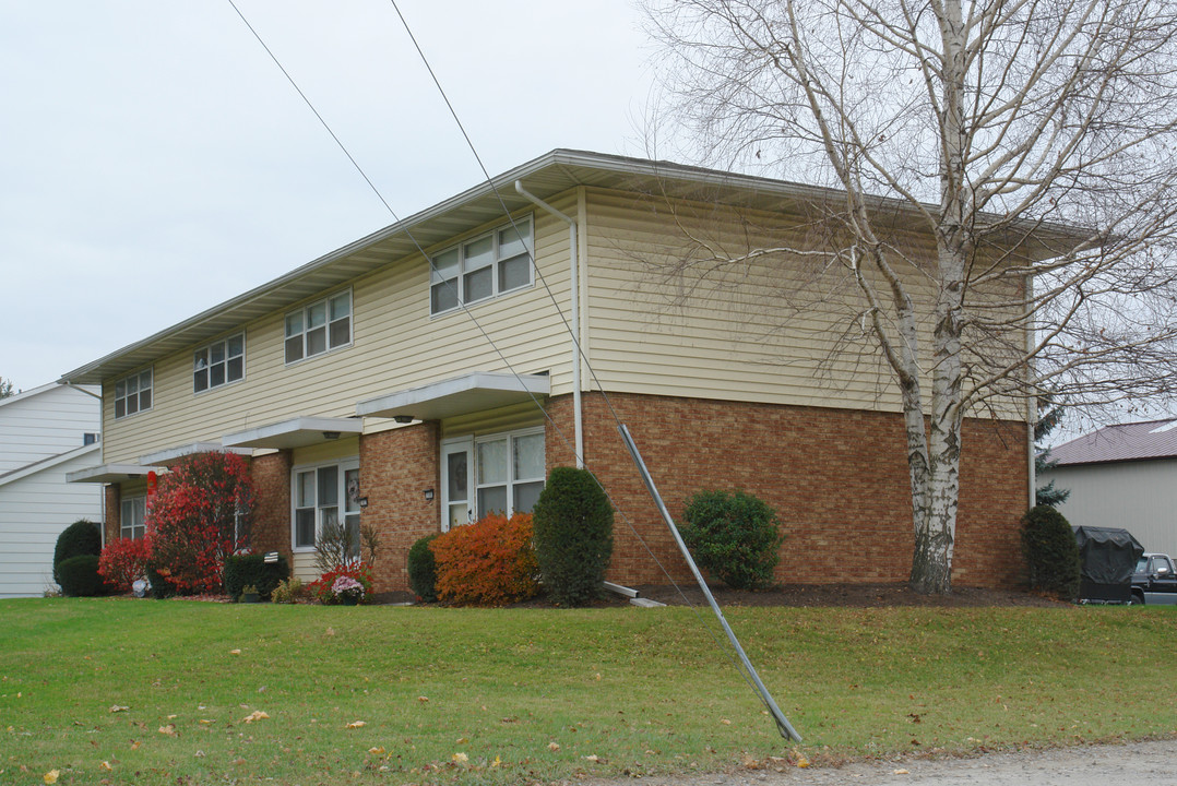 500-506 E 2nd Ave in Williamsport, PA - Building Photo