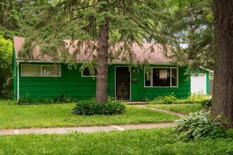 1210 Blaine Dr in Madison, WI - Building Photo - Building Photo