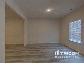 928 Hesston Dr in Locust Grove, GA - Building Photo - Building Photo