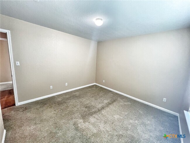 2218 Trumans Hl