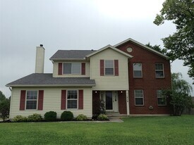 1078 Hunters Run Dr in Lebanon, OH - Building Photo