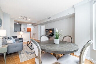915 E St NW, Unit 412 in Washington, DC - Building Photo - Building Photo