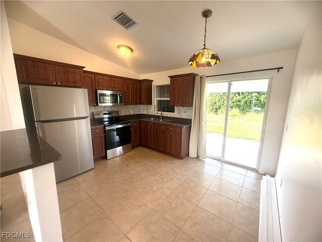 3100 40th St SW in Lehigh Acres, FL - Building Photo - Building Photo