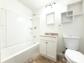 2561 Gregory Dr in Carlsbad, CA - Building Photo - Building Photo