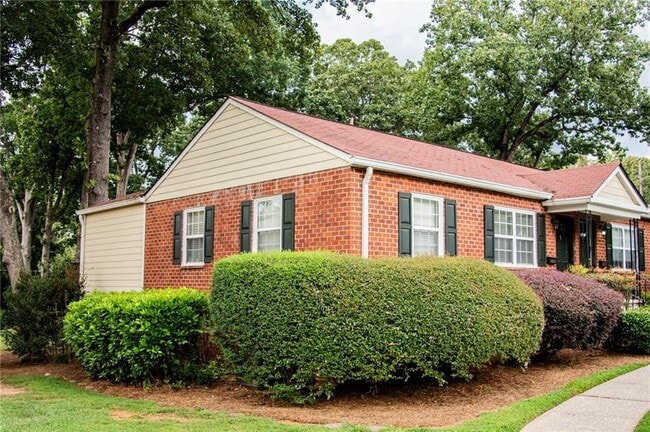 1211 Church St in Smyrna, GA - Building Photo - Building Photo