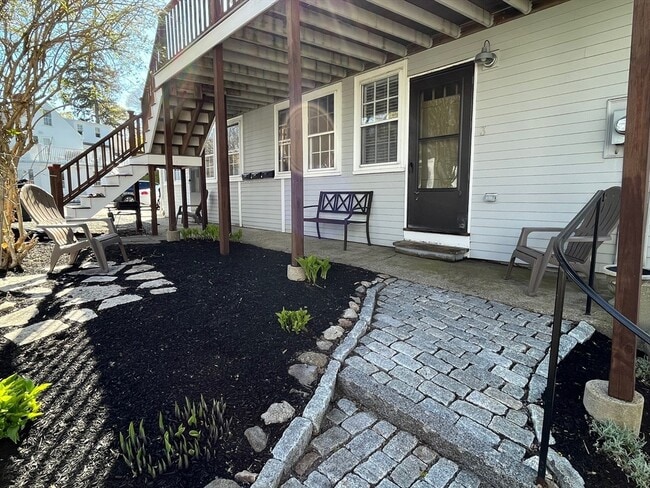 property at 7 South St