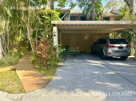 5166 Lancewood Dr in Sarasota, FL - Building Photo