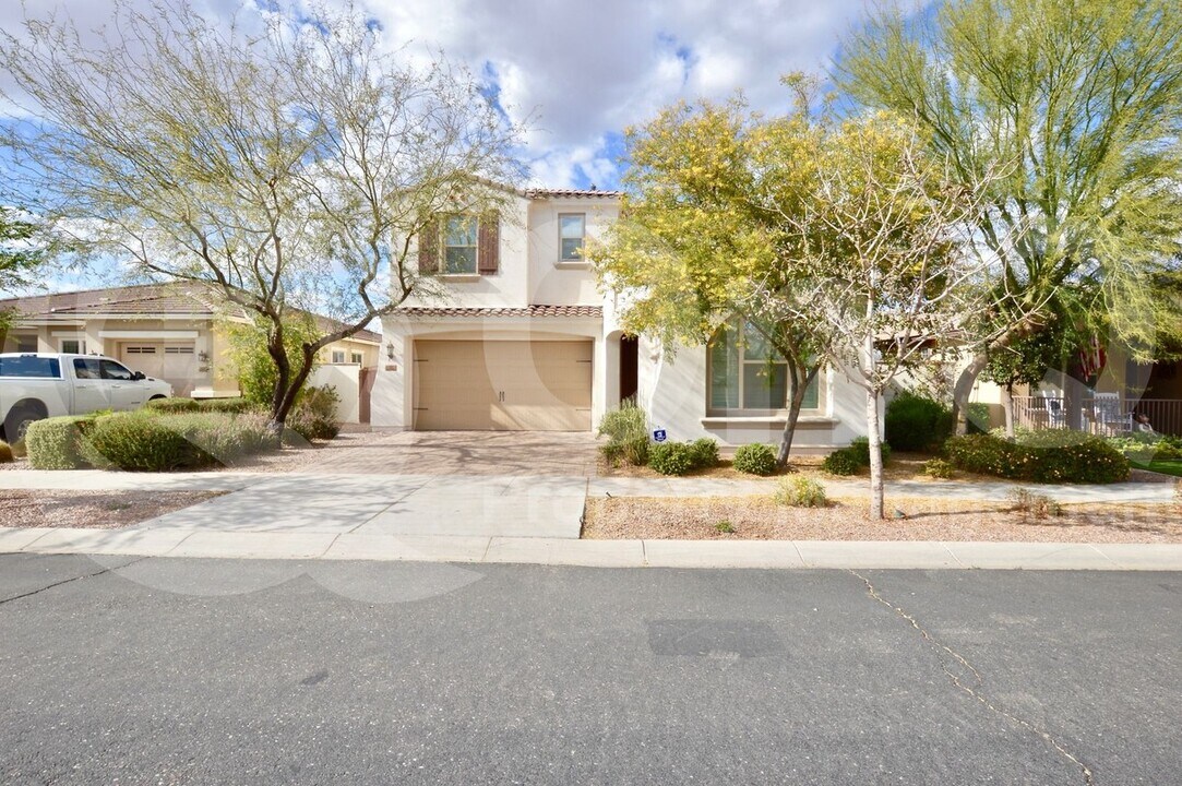 10612 E Hawk Ave in Mesa, AZ - Building Photo