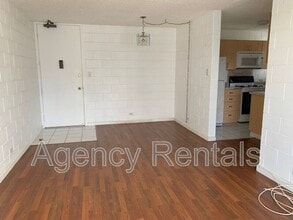 2714 Kahoaloha Ln in Honolulu, HI - Building Photo - Building Photo