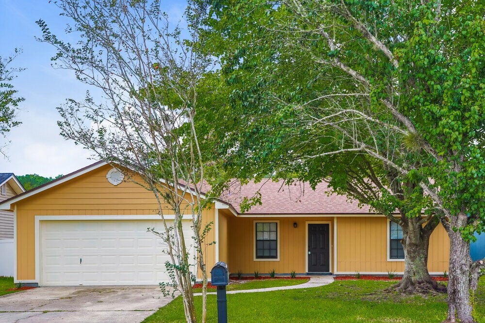 1545 Kingfisher Blvd in Orange Park, FL - Building Photo