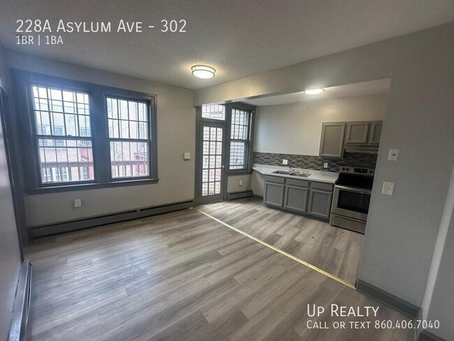 228A Asylum Ave in Hartford, CT - Building Photo - Building Photo