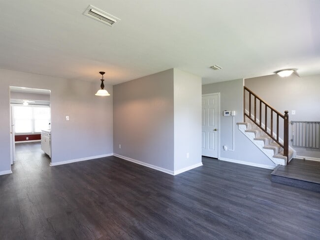 1977 Stillwood Ln in Virginia Beach, VA - Building Photo - Building Photo