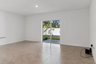 6356 Sophie Oaks Ct in Tampa, FL - Building Photo - Building Photo