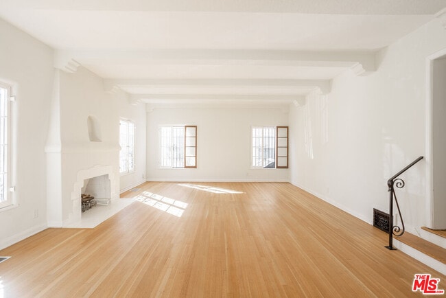 property at 165 S Mansfield Ave