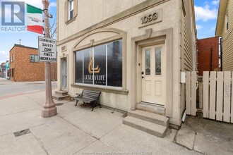 1093 Erie St E in Windsor, ON - Building Photo - Building Photo