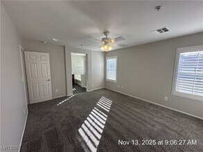 179 Desert Pond Ave in Henderson, NV - Building Photo - Building Photo