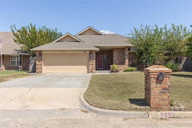 property at 637 SW 7th St