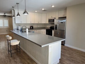 1550 N Stapley Dr in Mesa, AZ - Building Photo - Building Photo