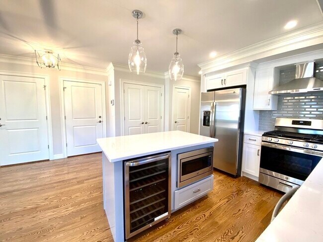 8 Maplewood St in Boston, MA - Building Photo - Building Photo