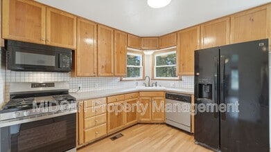 1079 Canyon Dr in New Braunfels, TX - Building Photo - Building Photo