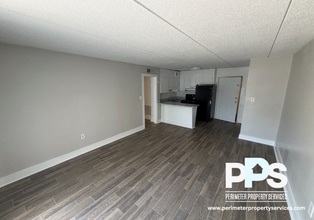 1040 Sandtown Rd SW in Marietta, GA - Building Photo - Building Photo