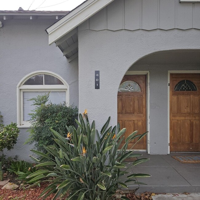 property at 401-403 Johnson St