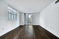 1250 S Miami Ave, Unit 1614 in Miami, FL - Building Photo - Building Photo