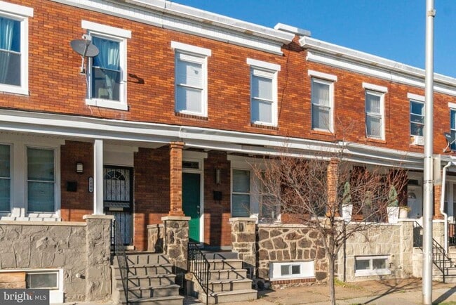 property at 2806 Ashland Ave