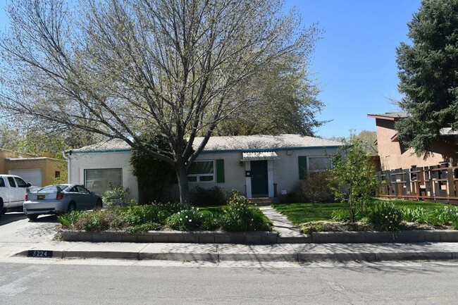 3224 Monterey Ave SE in Albuquerque, NM - Building Photo - Building Photo