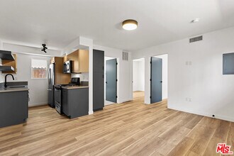 2918 Hauser Blvd in Los Angeles, CA - Building Photo - Building Photo