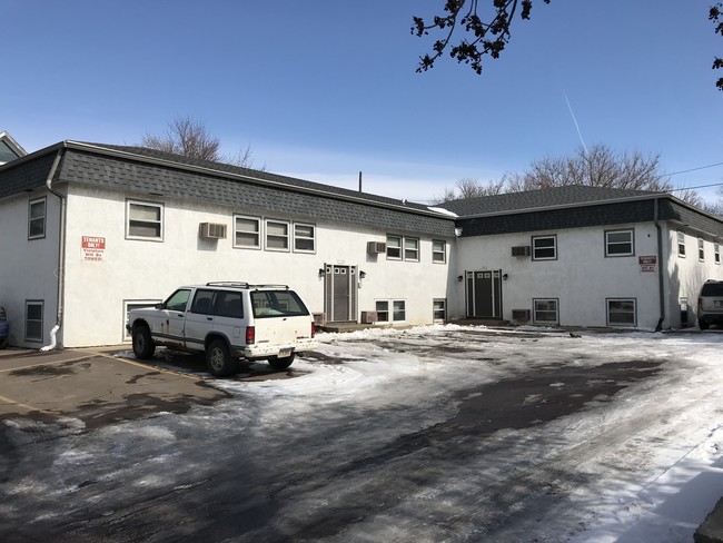 120 N Cliff Ave in Sioux Falls, SD - Building Photo - Other