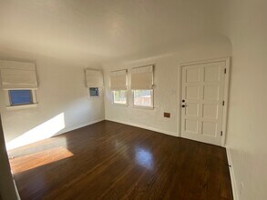 1558 S Carmelina Ave, Unit 1558 in Los Angeles, CA - Building Photo - Building Photo