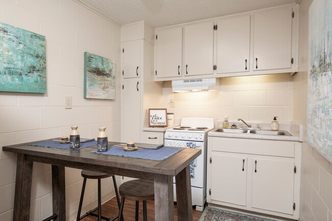 Canterbury Apartment Homes