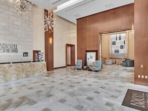 31 SE 5th St, Unit 2911 in Miami, FL - Foto de edificio - Building Photo