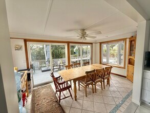 18 Bay St in Guilford, CT - Building Photo - Building Photo