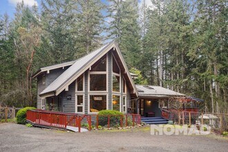 11520 SW 220th St in Vashon, WA - Building Photo - Building Photo