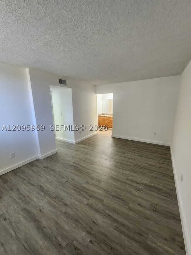 property at 8889 Fontainebleau Blvd
