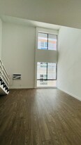 7044 Hawthorn Ave, Unit 306 in Los Angeles, CA - Building Photo