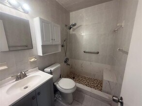 1980 SW 28th Ave in Fort Lauderdale, FL - Building Photo - Building Photo